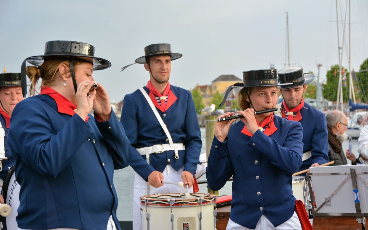 Peder Most Garden spiller på Bølgen